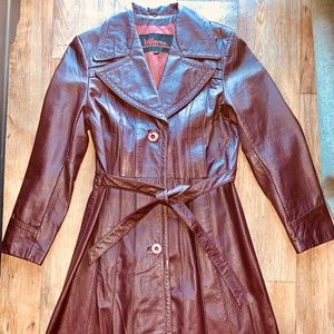 🛑SOLD‼️ VINTAGE WILSON'S MAROON-WINE-RED LEATHER WOMENS BELTED LONG TRENCH COAT